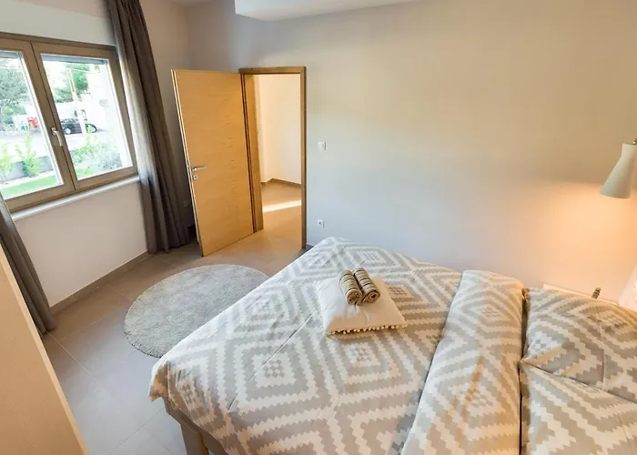 Croatica Suites Brodarica